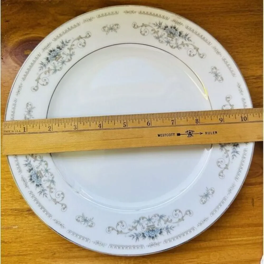 Vintage Wade Fine China Diane‎ Japan 10.25